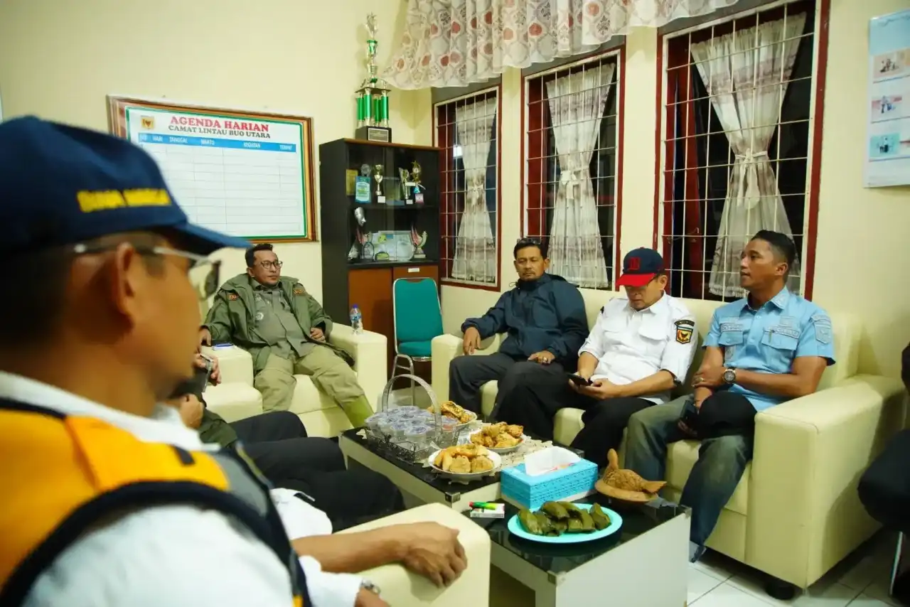 Bupati Tanah Datar Tetapkan Tanggap Darurat Bencana 14 Hari, 6 Kecamatan Terdampak Banjir dan Longsor