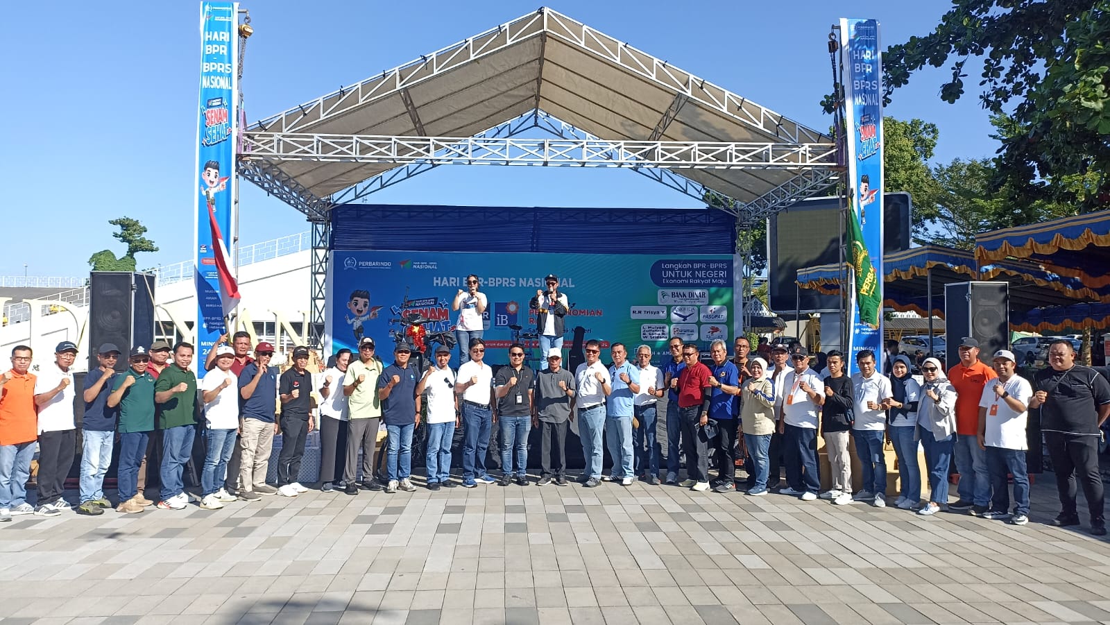 Perbarindo NTB Gelar Senam Sehat dan Doorprize di Teras Udayana, Libatkan Ratusan Pelaku UMKM