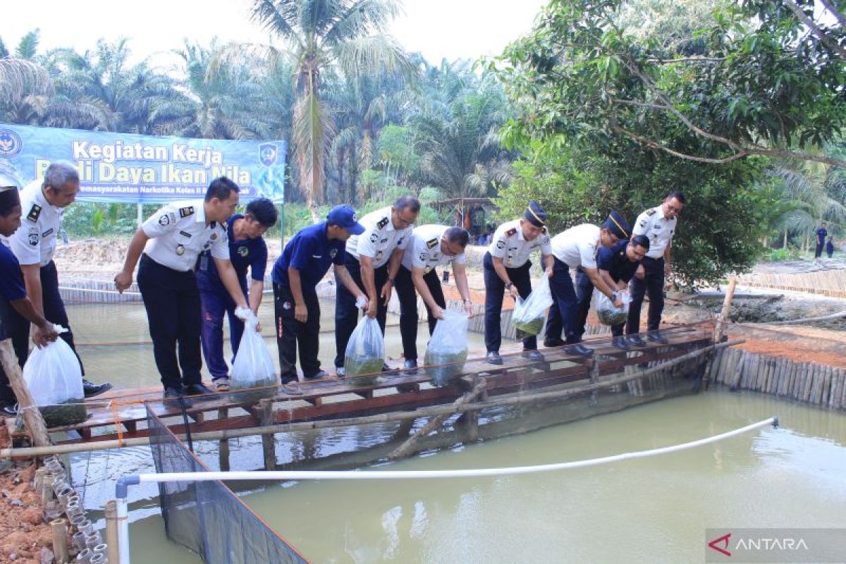 Kanwil Ditjenpas Jambi Kembangkan Padat Karya di Lapas Muara Sabak, Arang Batok Kelapa Tembus Ekspor ke China dan Arab Saudi