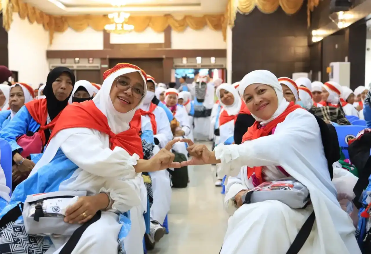 Jemaah Haji Kloter 7 Debarkasi Padang Pulang ke Tanah Air, Petik Pelajaran Berharga soal Kesabaran dan Kesetaraan di Armuzna