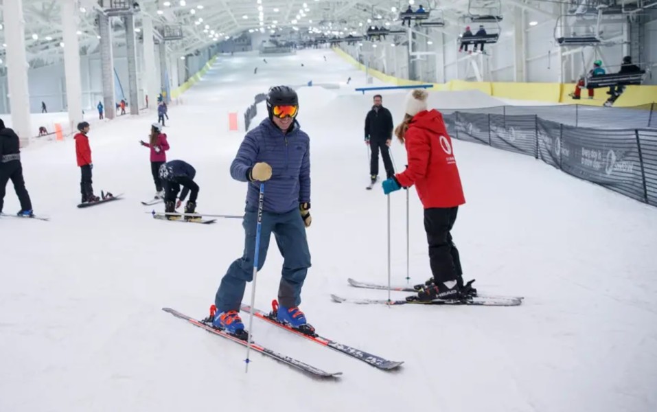 Snow Story Mall of Serang, Wahana Salju dan Kuliner Halal dalam Satu Tempat