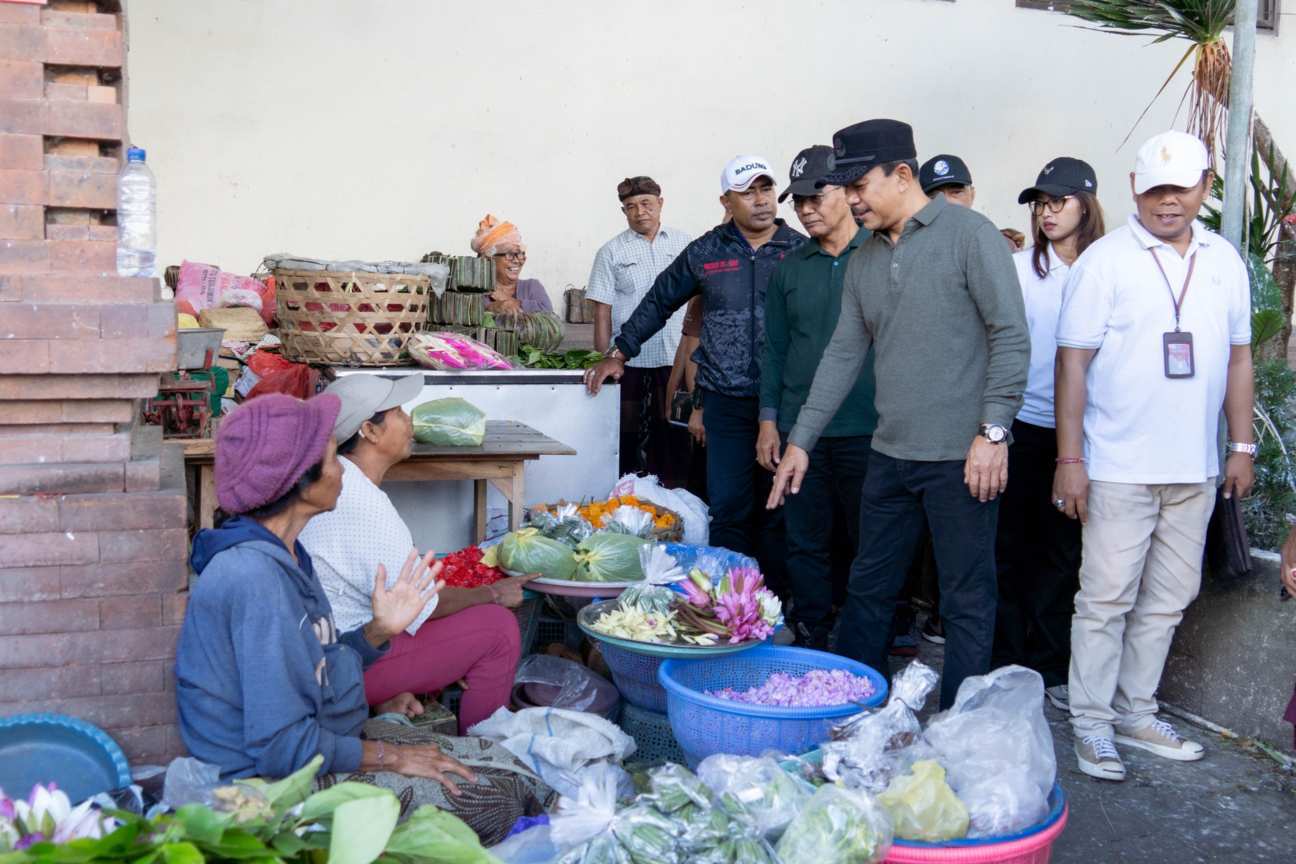 Stok Beras di Badung Aman hingga 6 Bulan Jelang Galungan, Harga Bunga Naik Rp10.000 per Kilogram