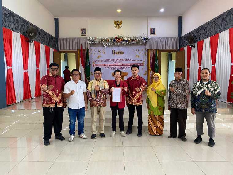Staf Ahli Bupati Sintang Dorong Mahasiswa Tak Hanya Cerdas Akademik Tapi Juga Kuat Secara Moral di Era Digital
