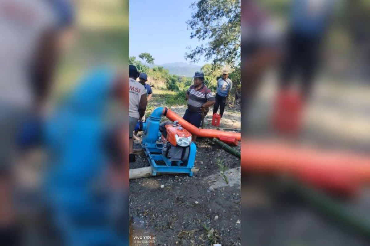 Pemkab Kolaka Salurkan 9 Pompa Air ke Kelompok Tani, Antisipasi Kekeringan di 6 Kecamatan