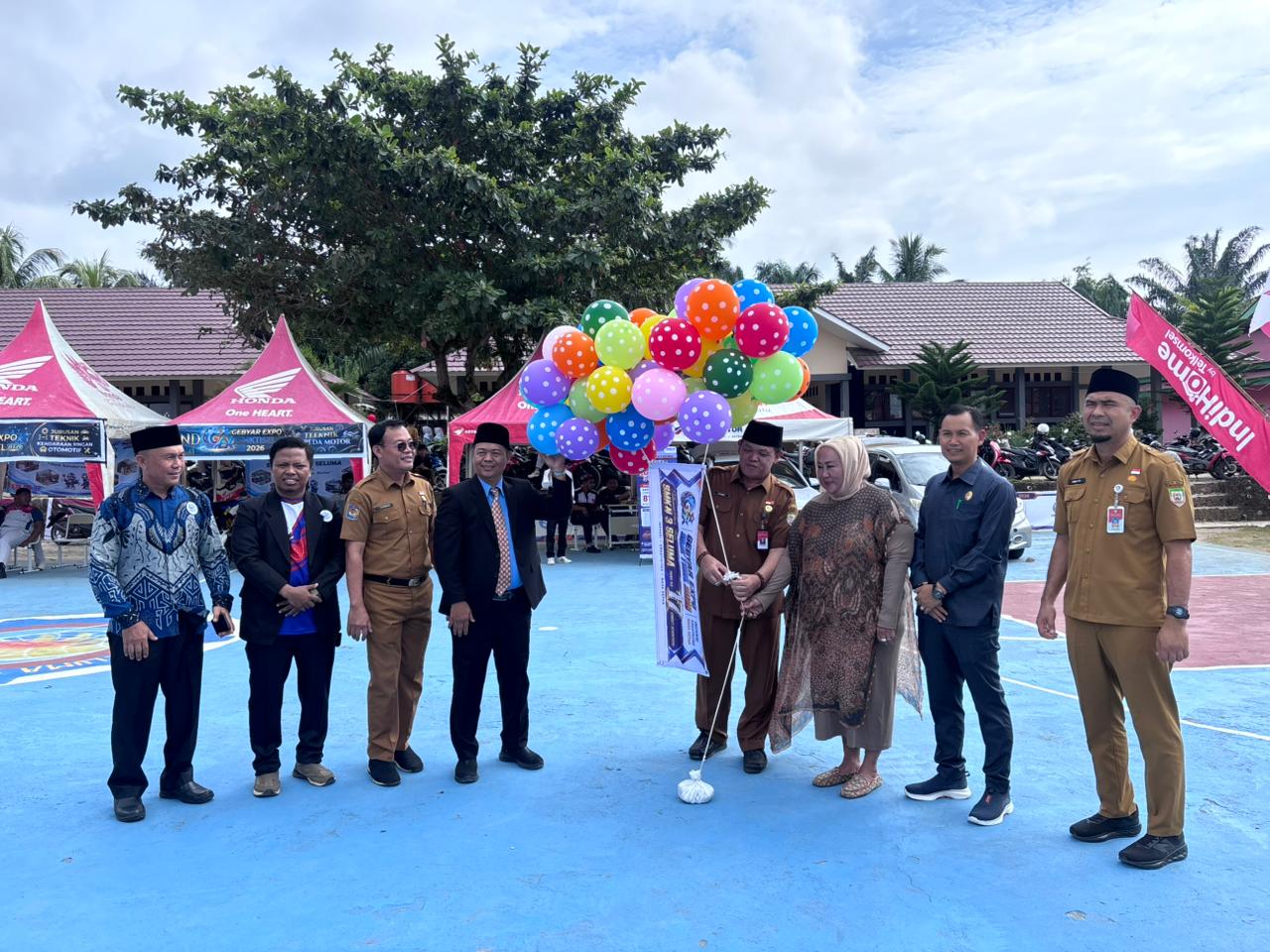 Astra Motor Bengkulu Bawa Acara HOLAHOOP ke SMKN 3 Seluma, Hadirkan Promo Motor dan Hiburan Kekinian untuk Pelajar