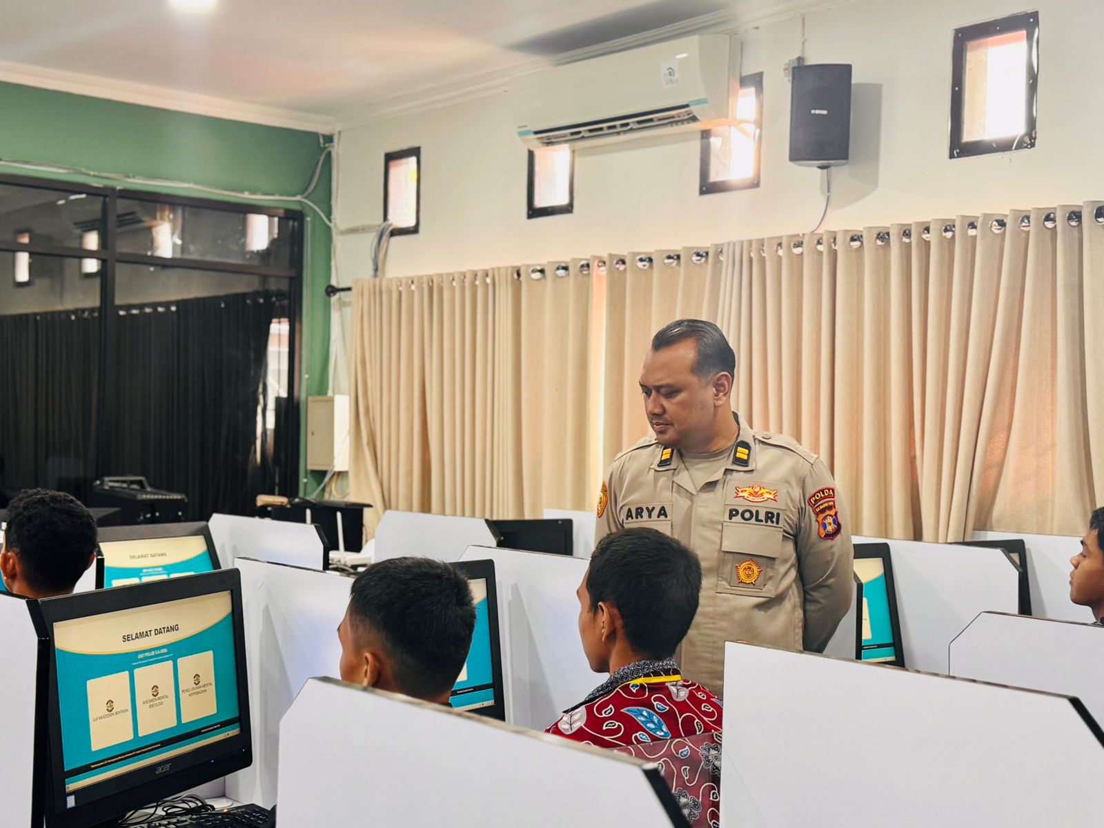 Polda Kaltim Gelar CAT Akademik Bintara Polri TA 2026 di Tiga Sekolah Balikpapan, Nilai Tertinggi Capai 96