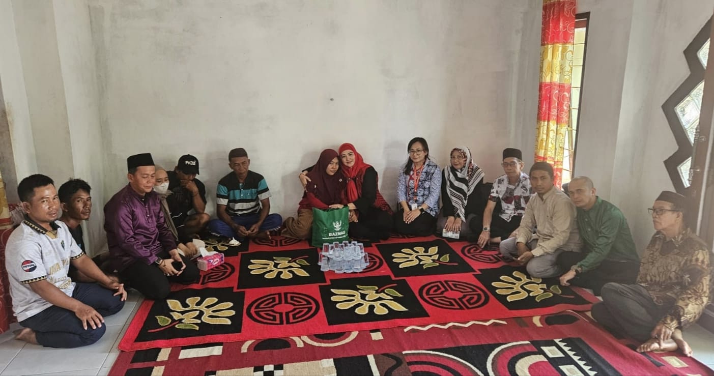 Wabup Bangka Selatan Debby Vita Dewi Jenguk Keluarga Doni, Korban Tersengat Listrik di Toboali Dapat Dukungan Moril