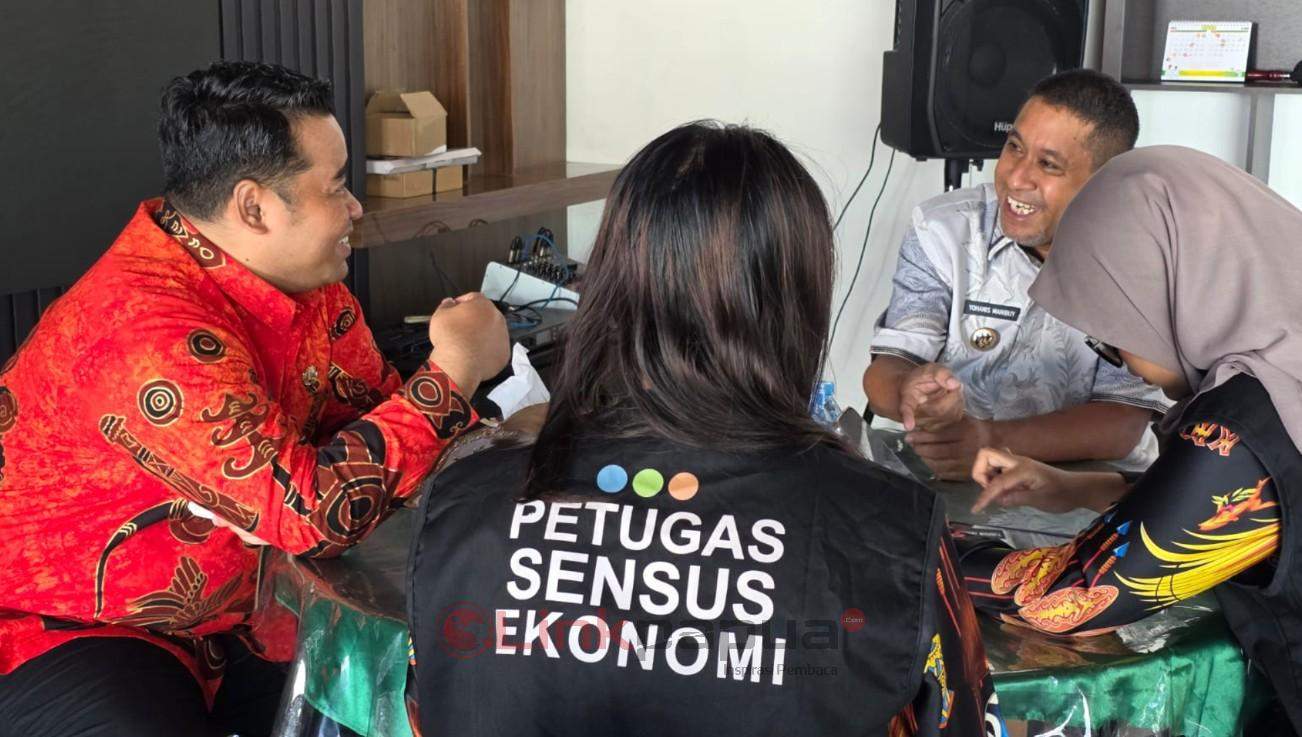 Bupati dan Wakil Bupati Teluk Bintuni Jadi Responden Pertama Sensus Ekonomi 2026, Data Gaji hingga Token Listrik Didata BPS