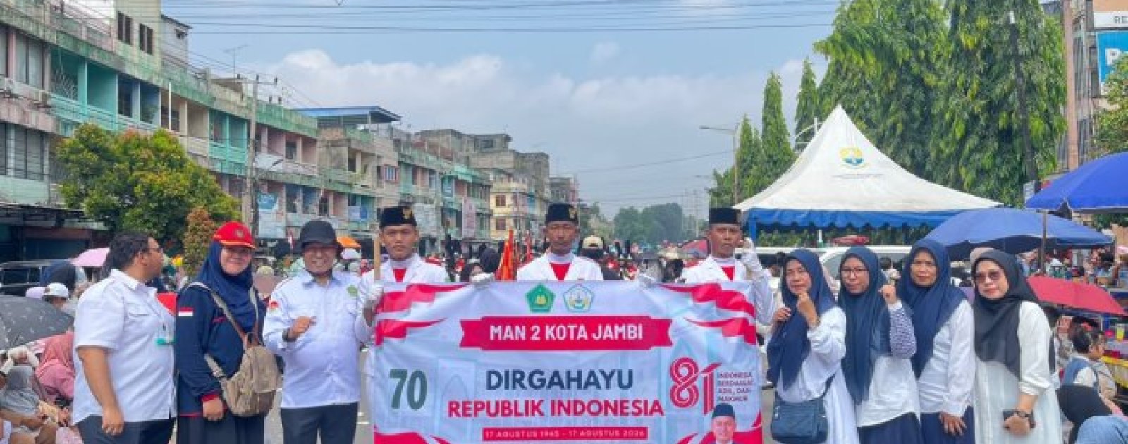 Pawai Pembangunan 2026 di Kota Jambi, 2 Unit Kebanggaan MAN 2 Tampil Memukau Ribuan Warga