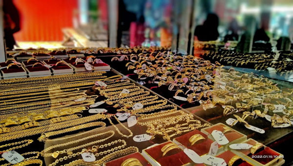 Harga Emas 24 Karat di Bandar Lampung Hari Ini Naik Rp 30.000, Buyback Kena Potongan 5 Persen