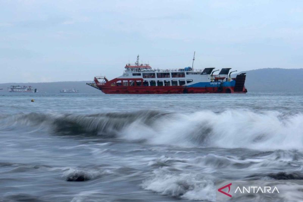 ASDP Tunda Penyeberangan Ketapang-Gilimanuk Imbas Cuaca Ekstrem, Buffer Zone di Bulusan Disiapkan