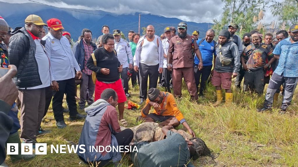 Tujuh Rangkaian Kekerasan di Intan Jaya Papua Tewaskan Pendeta dan Ibu Hamil, Ribuan Warga Turun ke Jalan Protes Operasi Militer
