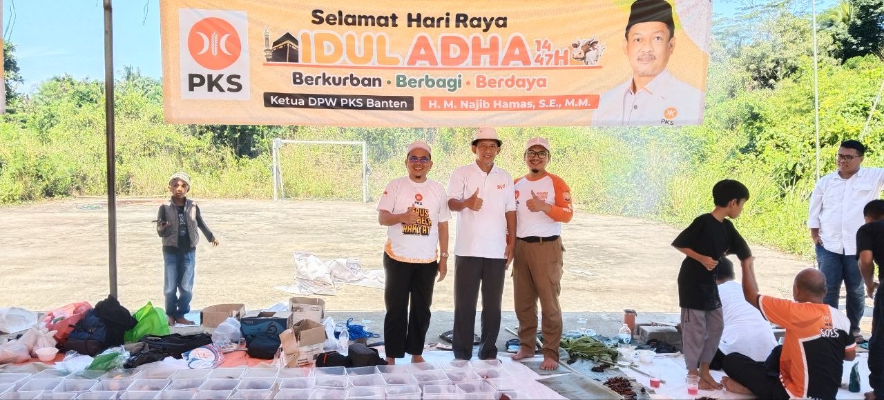 PKS Banten Sebar 1 Ton Daging Kurban ke Ribuan Warga di 9 Titik, Target Penerima Capai 20.000 Orang