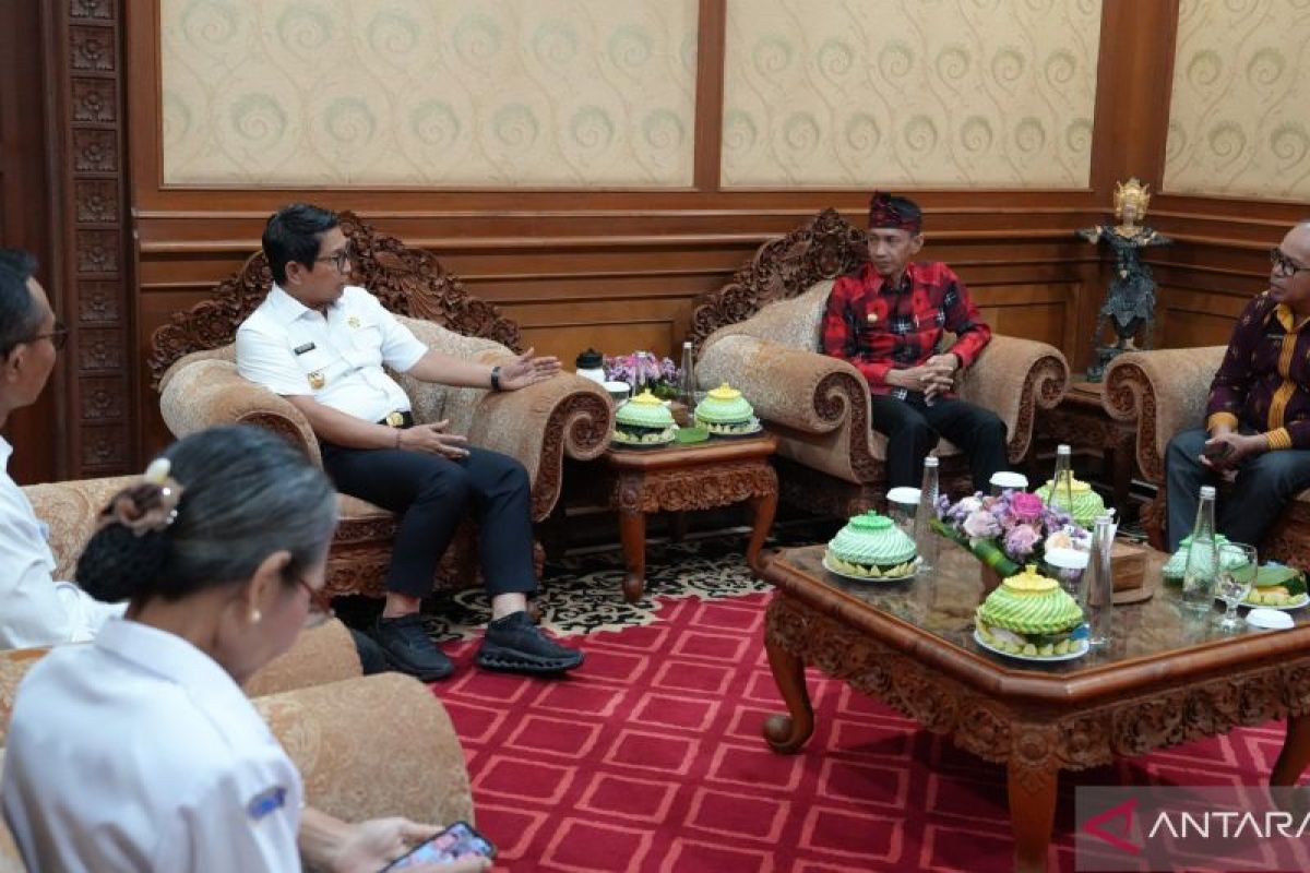 Bupati Badung Terima Studi Tiru Wakatobi, Bagikan Strategi Quality Tourism dan Regulasi Ketat Pariwisata