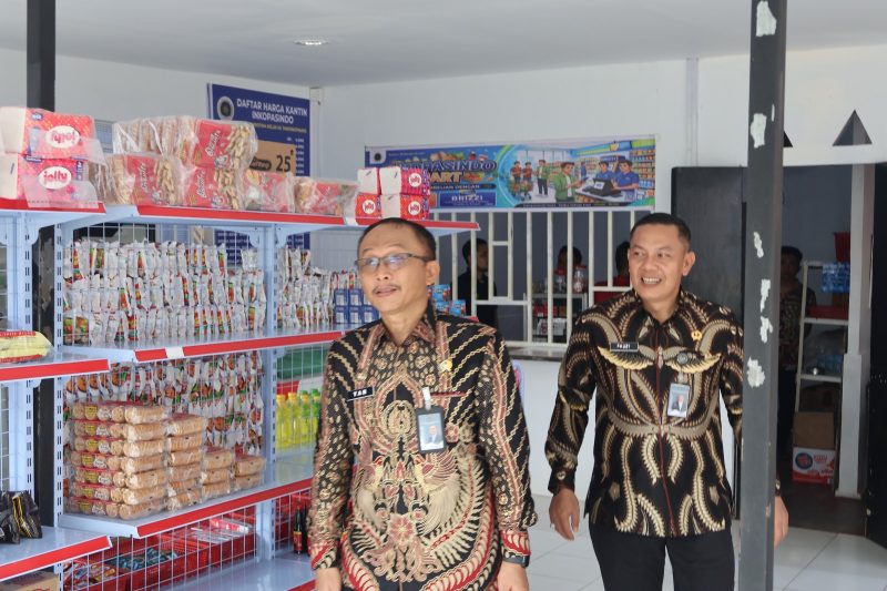 Dirjenpas Tinjau Lapas Narkotika Tanjungpinang, Produksi Kerupuk Atom hingga Banana Cake Jadi Andalan