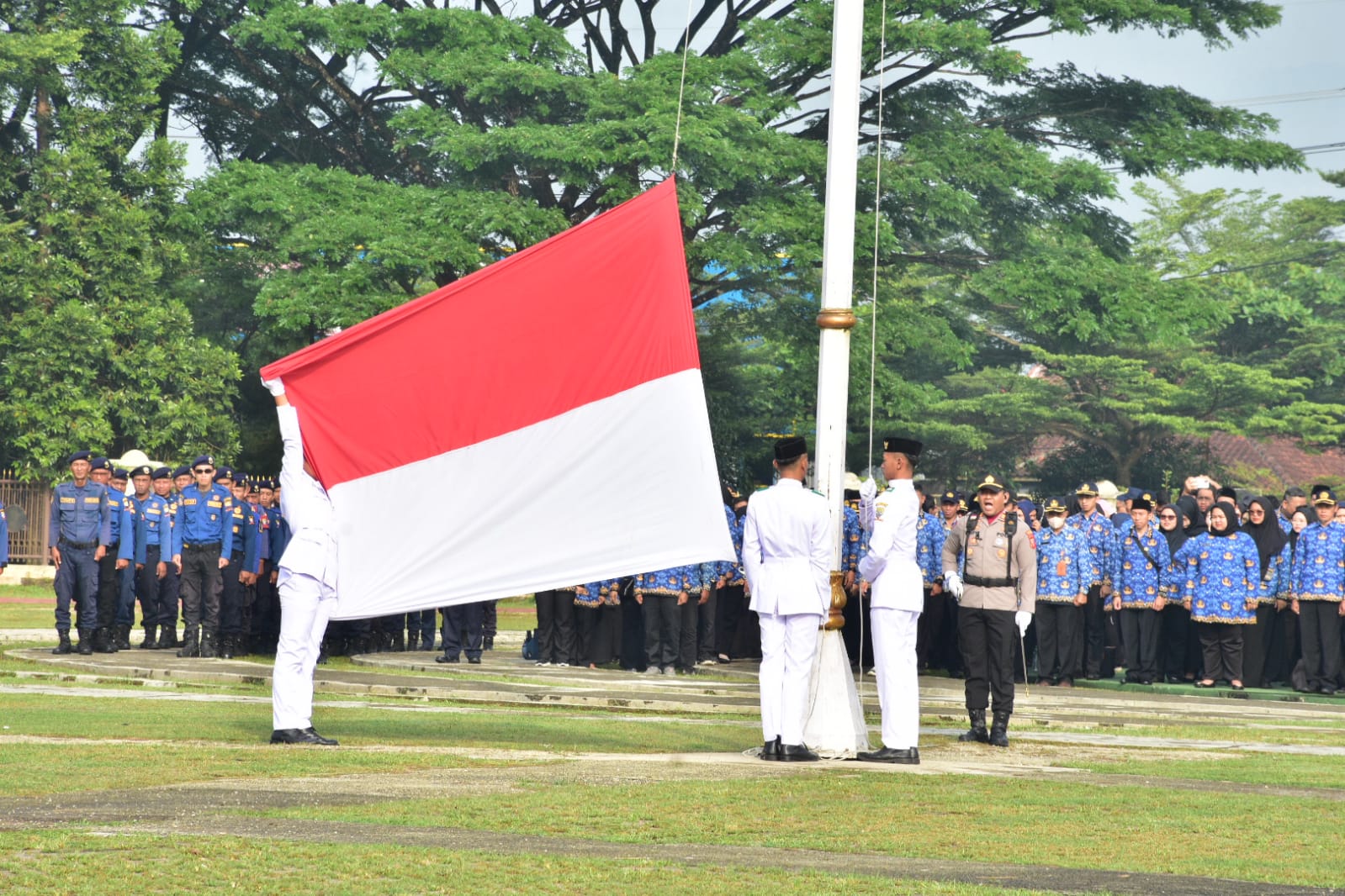 Bupati Sumedang Ajak Warga Bangkit Mandiri di Harkitnas 2026, Fokus pada Ekonomi dan Desa