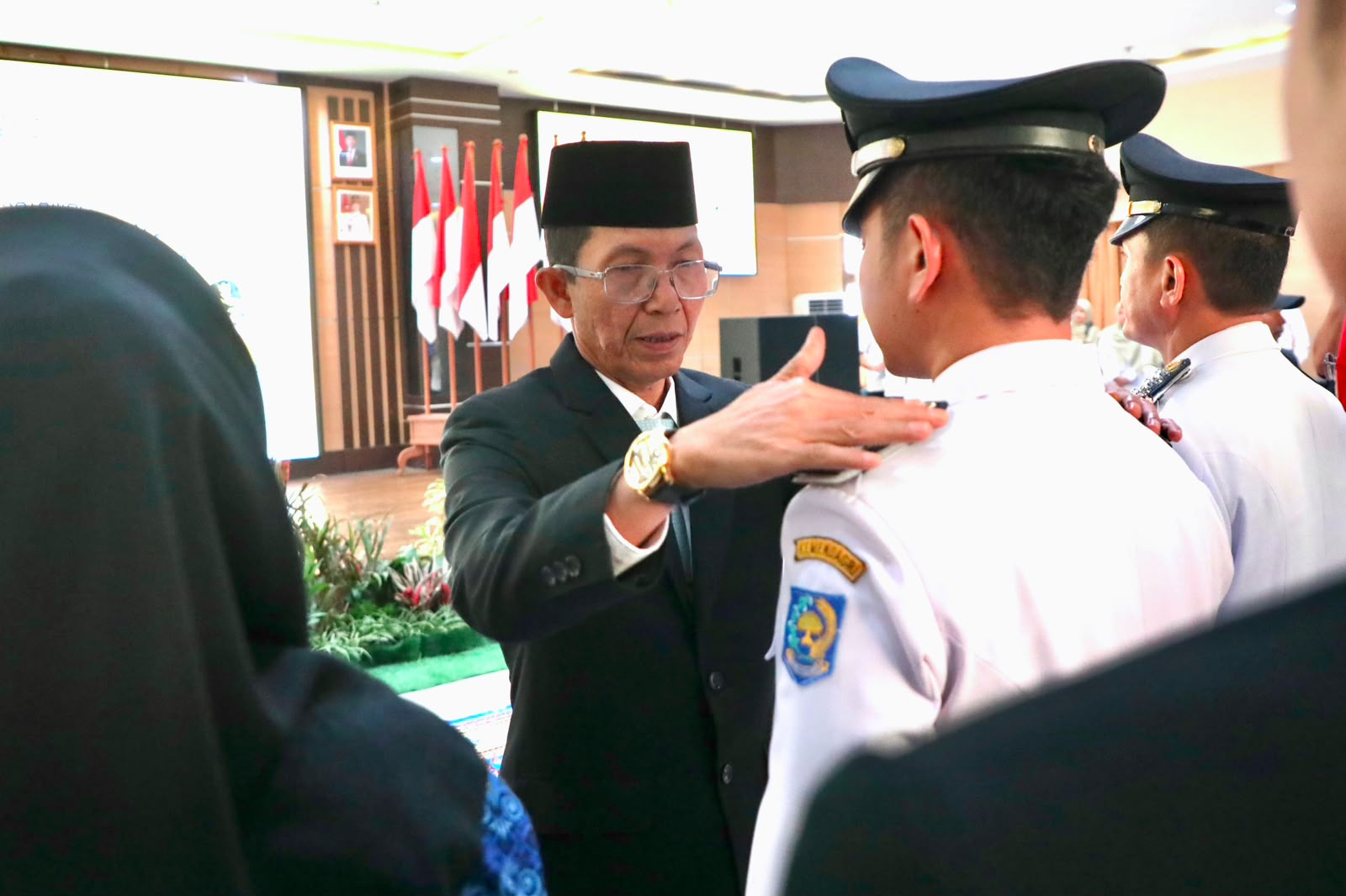 311 Pejabat di Lingkup Pemkot Batam Dilantik, Wali Kota Amsakar Tekankan Larangan Nongkrong di Kedai Kopi saat Jam Kerja