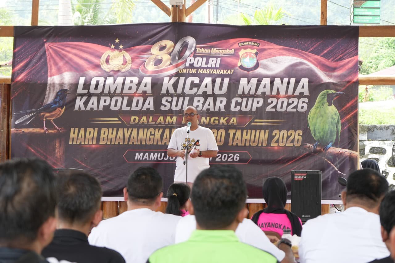 Lomba Kicau Mania di Polda Sulbar Tarik Ratusan Peserta dari Makassar hingga Palu, Kapolda Buka Langsung