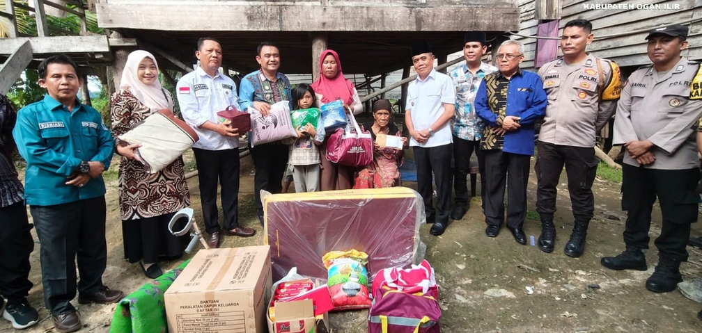 Wakil Bupati Ogan Ilir Serahkan Bantuan untuk David Becham, Penderita Tumor Kaki di Ulak Petangisan yang Dirawat di RSMH Palembang