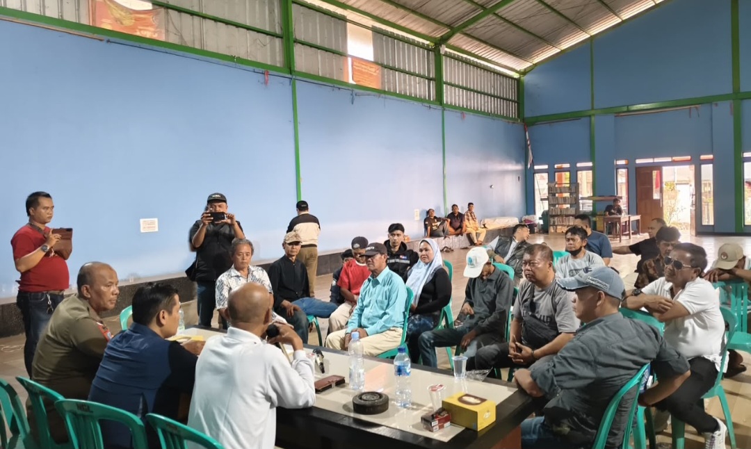 Warga Kadungora Garut Keluhkan Bau Kandang Ayam Petelur, Polisi Mediasi Pemilik Sepakat Pindahkan Kandang 50 Meter