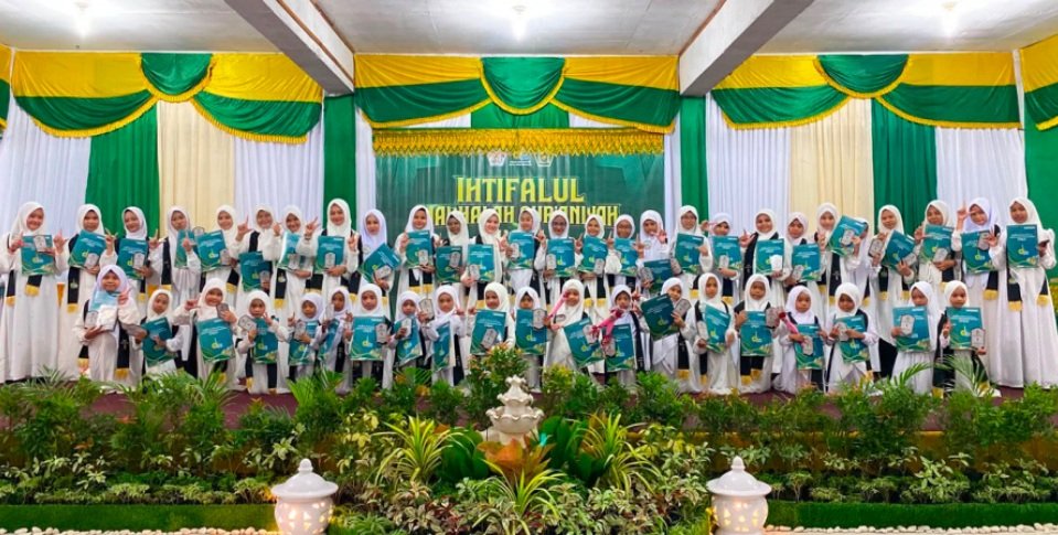 105 Santri Diwisuda di Islamic Centre Lhokseumawe, Kepala LPQ Sebut Ini Awal Tanggung Jawab Lebih Besar