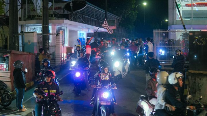 300 Pengguna Honda Scoopy Ramaikan Night Ride Makassar-Maros, Asmo Sulsel Gelar Edukasi Safety Riding