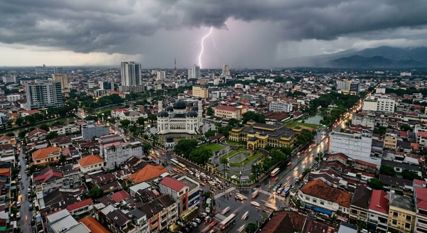 Cuaca Sumut 25 Juli 2026: Tanjung Balai Berpotensi Hujan Petir, Medan dan Puluhan Wilayah Diguyur Hujan Ringan
