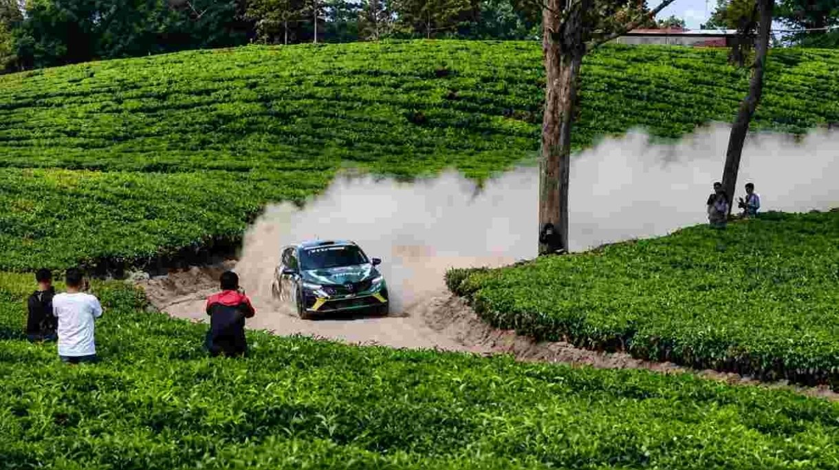 APRC 2026 Round 3 di Simalungun: Ryan Nirwan Ungguli Ijeck di Hari Pertama, 13 Pereli Gagal Finis