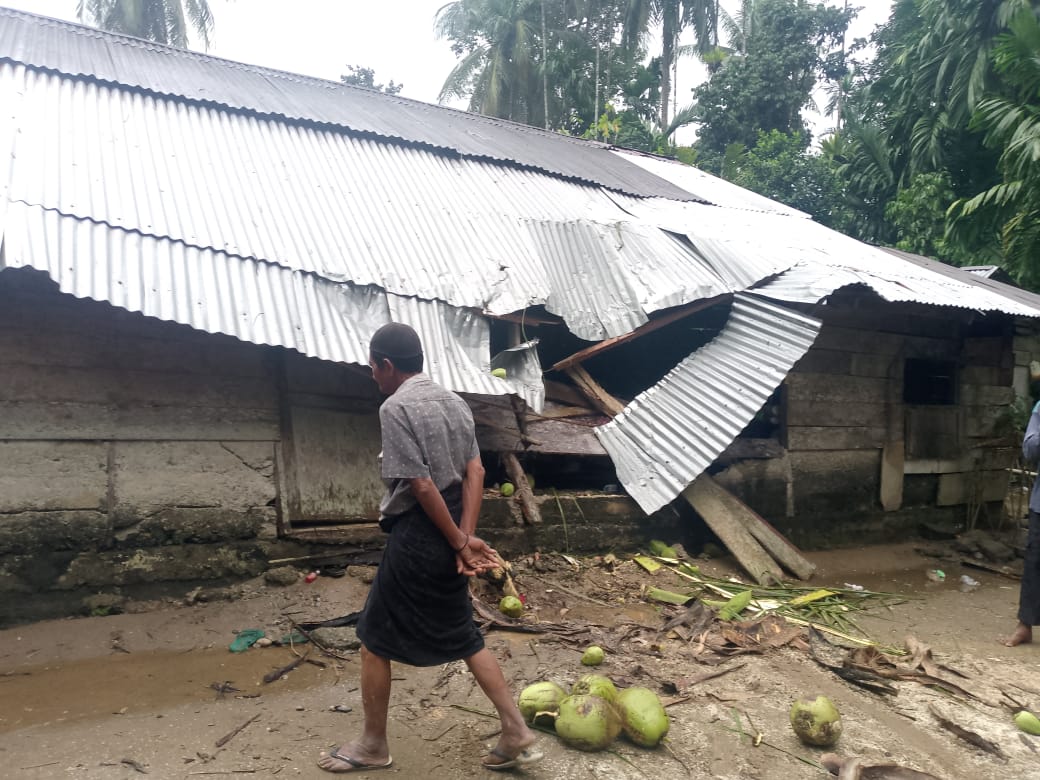 6 Rumah Warga di Aceh Barat Rusak Diterjang Angin Kencang dan Pohon Tumbang, Tak Ada Korban Jiwa