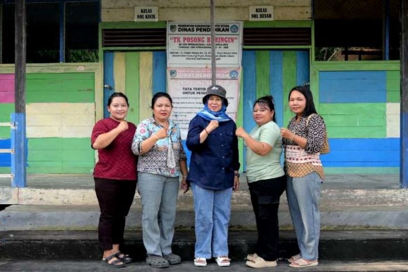 Bunda PAUD Barito Utara Maya Savitri Datangi Desa Muara Mea di Gunung Purei, Dorong Peningkatan Layanan Pendidikan Anak Usia Dini