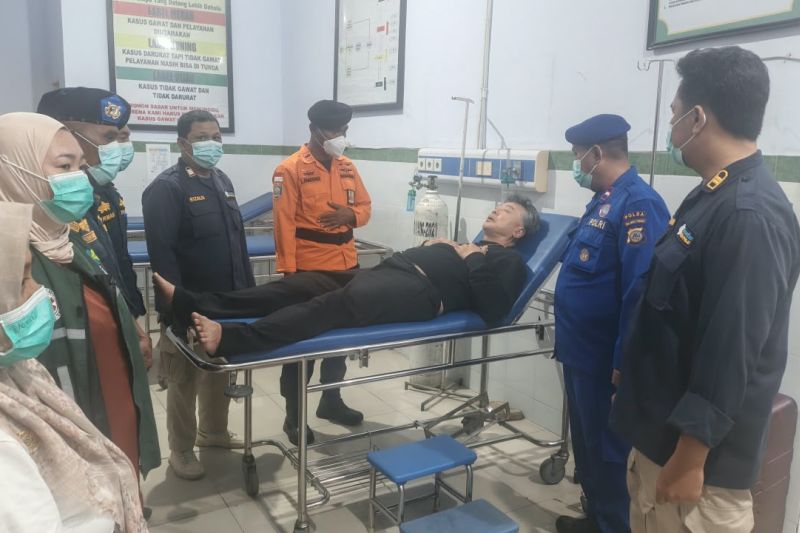 Tim SAR Gabungan Evakuasi Nakhoda Kapal Berbendera Asing di Perairan Banggai Laut, Korban Dirujuk ke RSUD Luwuk