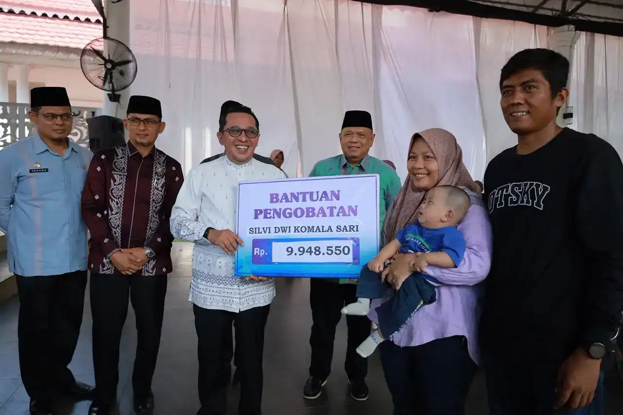 Pemkab Tanah Datar Salurkan Bantuan Pengobatan Tahap Kedua, 47 Warga Desil 1-5 Terbantu Program Merdeka Berobat