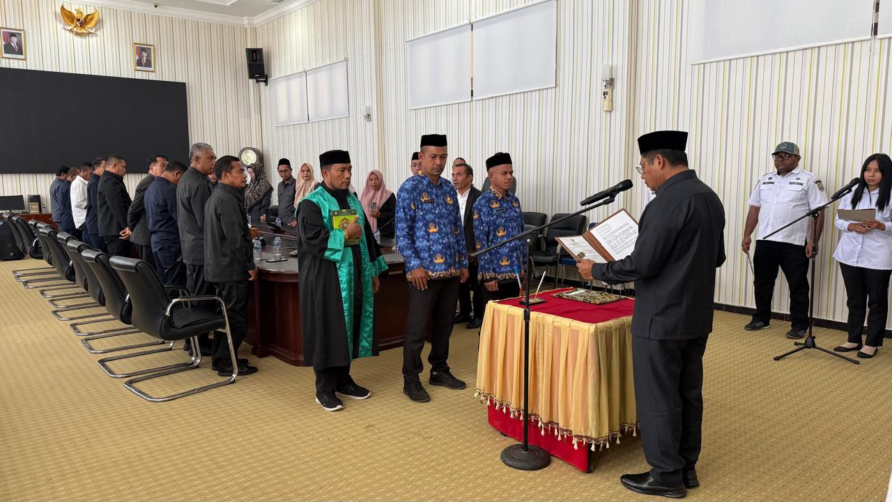 Bupati Halmahera Timur Ubaid Yakub Lantik Tiga Pejabat Baru, Tekankan Meritokrasi dan Pelayanan Publik di Disdukcapil