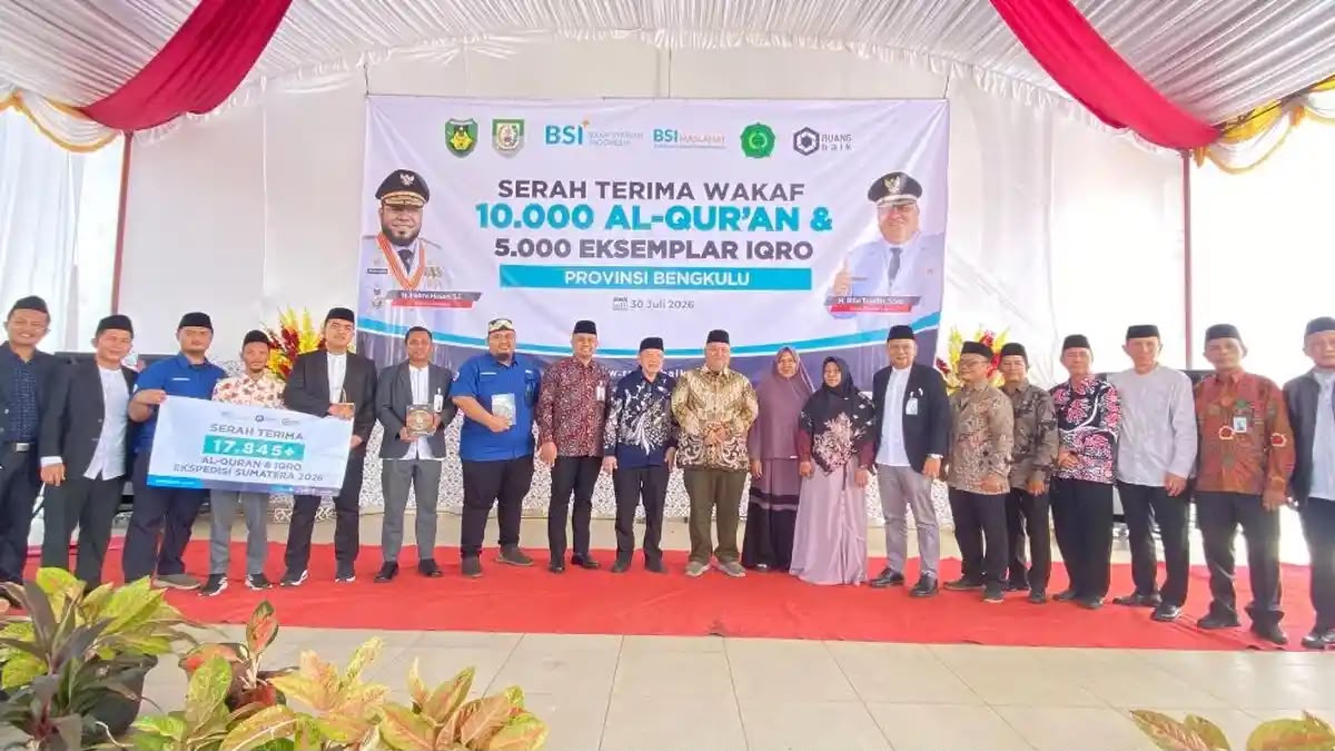 Bupati Bengkulu Selatan Rifai Tajuddin Dukung Gerakan Wakaf 10.000 Al-Qur’an dan 5.000 Buku Iqro untuk Seluruh Provinsi
