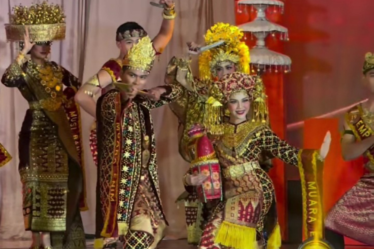 Zallika Azzahra Duta Wisata Muara Enim Raih Harapan I Putri Sriwijaya 2026, Plt Bupati Apresiasi Penampilan di Grand Final