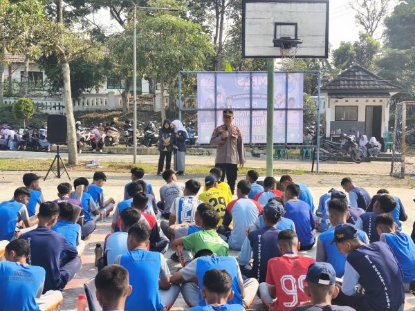 Kapolsek Cimarga Polres Lebak Beri Penyuluhan ke SMAN 1 Cimarga: Stop Narkoba, Bullying, dan Seks Bebas