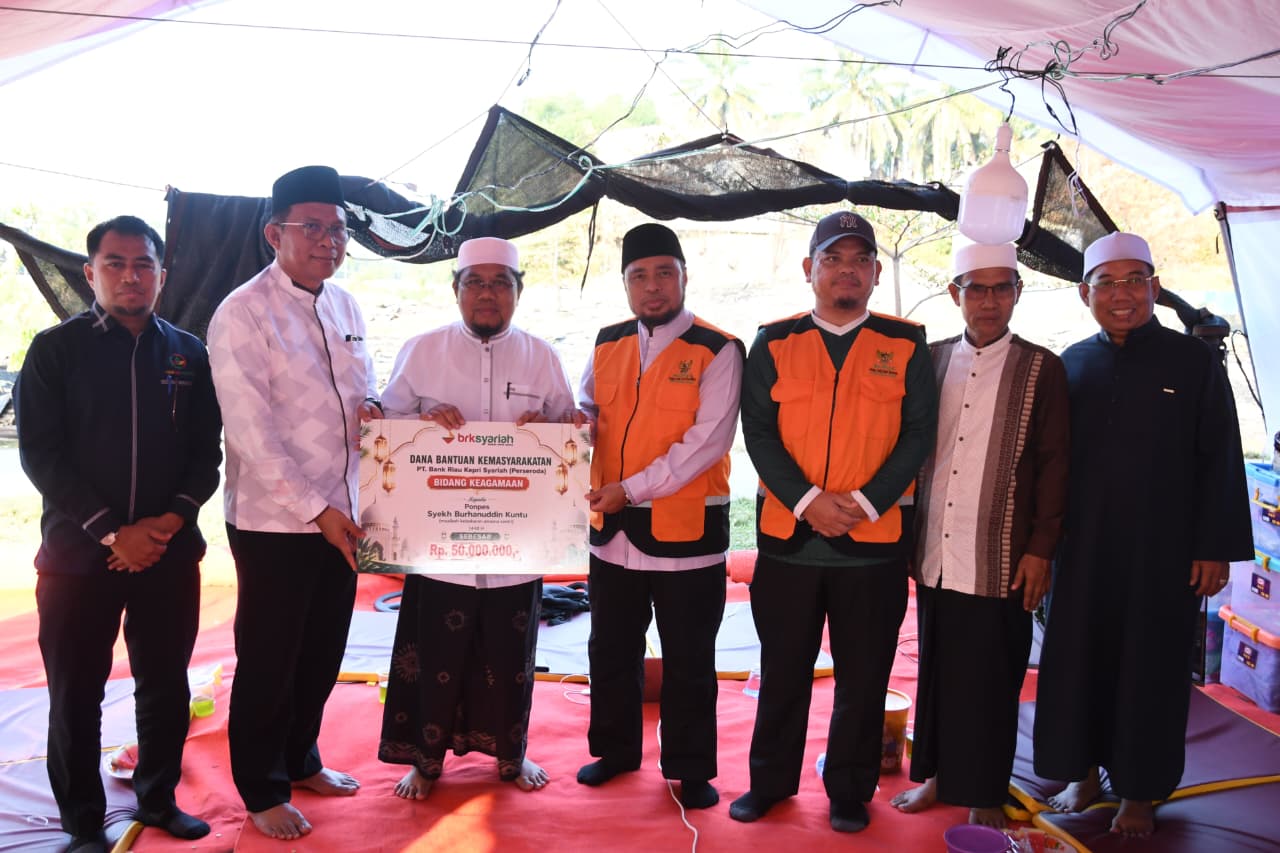 BRK Syariah dan UPZ Salurkan Bantuan Rp 80 Juta untuk Ponpes Syekh Burhanuddin Kuntu yang Terbakar di Kampar
