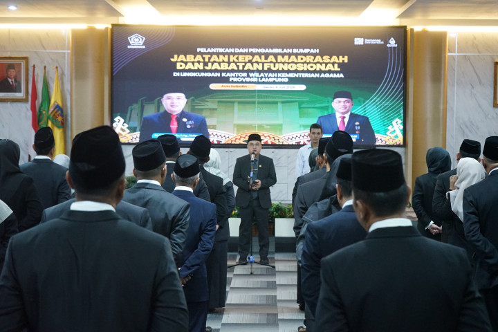 Kakanwil Kemenag Lampung Zulkarnain Lantik 55 Kepala Madrasah, Ingatkan Jangan Sampai Ada Duplikasi Anggaran