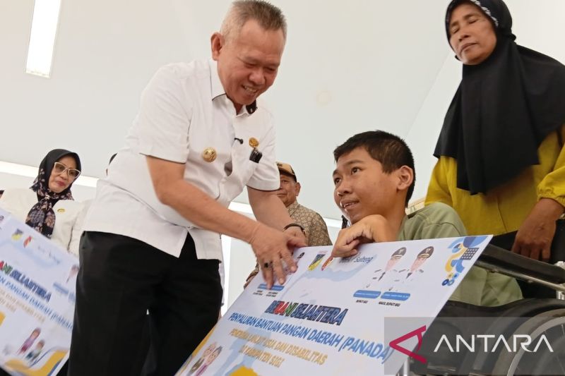 Pemkab Sigi Salurkan Bantuan Pangan untuk 651 Lansia dan Disabilitas, Rp 200 Ribu per Bulan Selama 10 Bulan