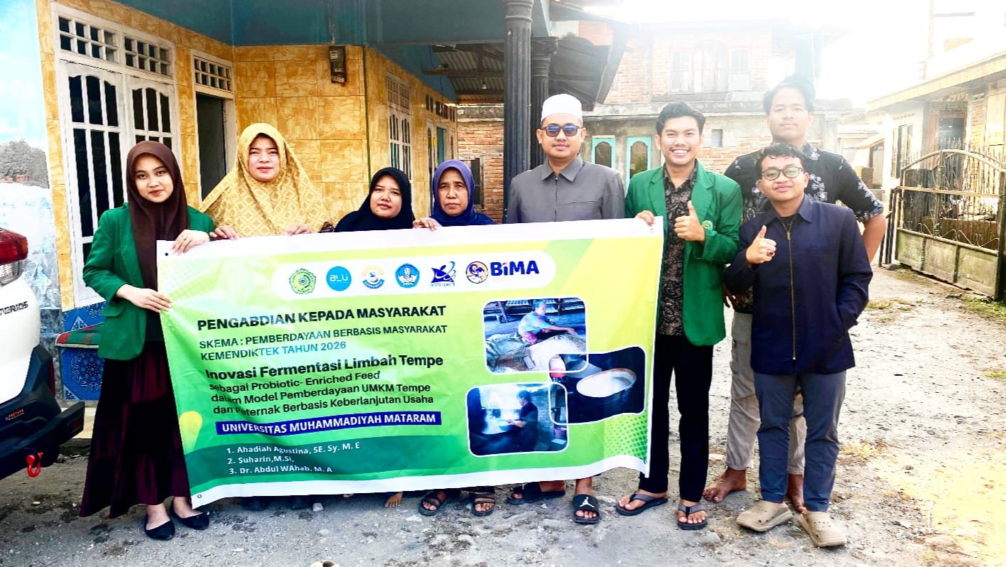 Tim Dosen Ummat Olah Limbah Tempe Jadi Pakan Probiotik untuk Peternak di Lombok Tengah, Ini Manfaatnya
