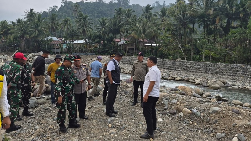 Kasatgas PRR Tinjau Langsung Huntap dan Normalisasi Sungai di Pesisir Selatan, Ini Agenda Posko Nasional