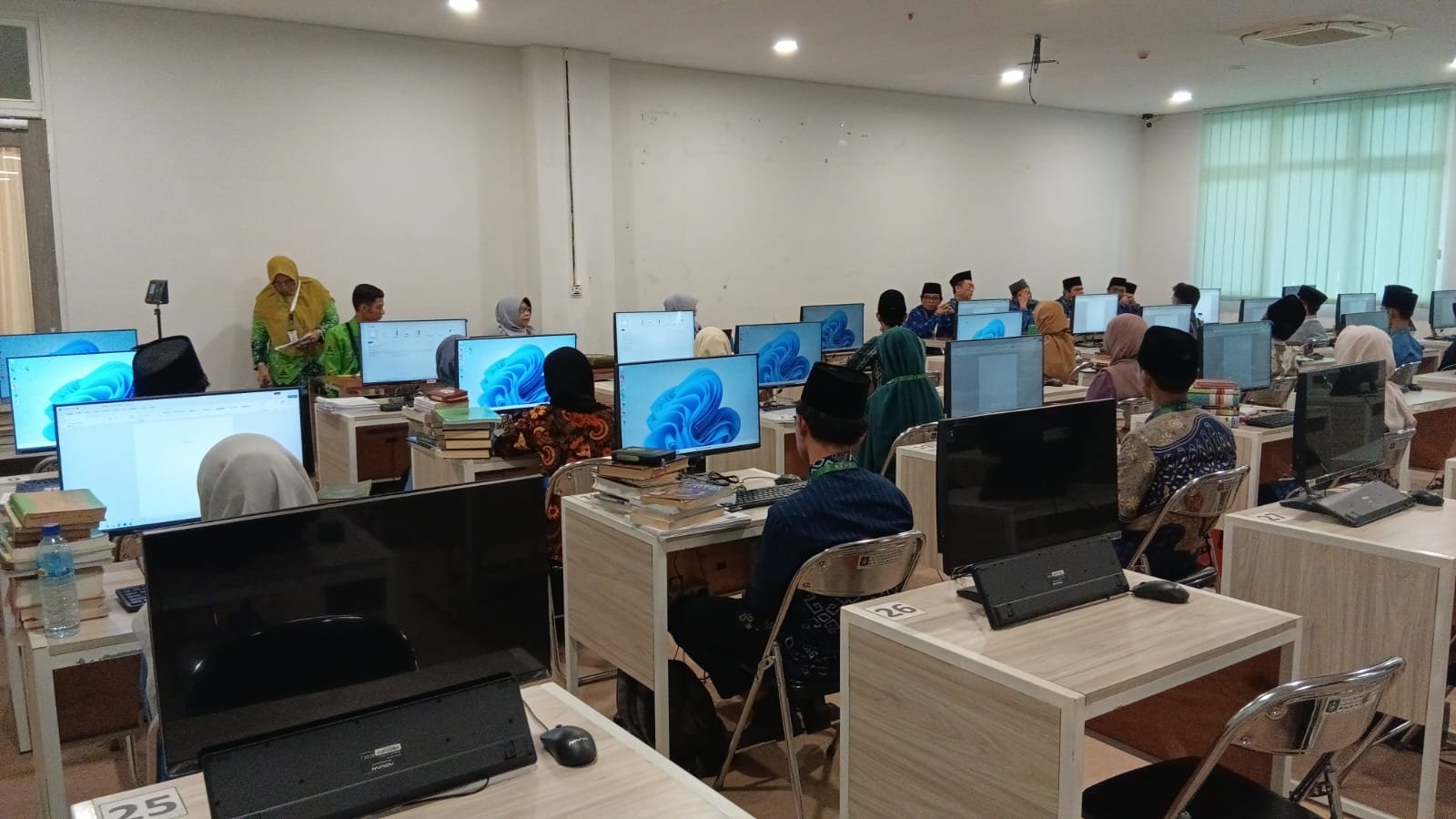 MTQ XXXI NTB di Lombok Tengah Masuk Hari Ketiga, Ribuan Warga Padati Arena Lomba Baca Al-Qur’an