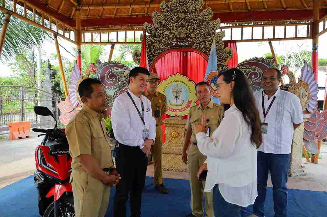 SMK Negeri 1 Amlapura Naik Kelas Jadi Grade A+, Astra Motor Bali Serahkan Honda Vario 125 untuk Sarana Praktik