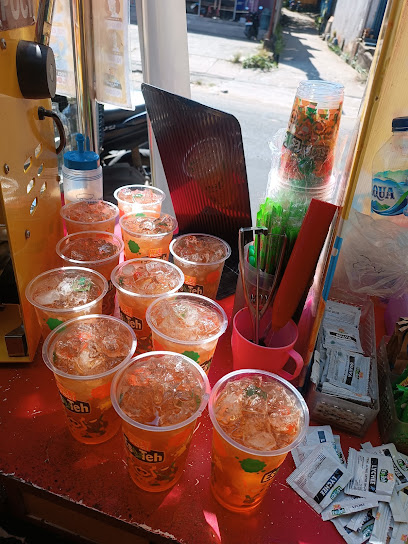 Menjelajahi Sensasi Es Teh Minuman Tarakan: Tempat Nongkrong Favorit Warga di 2026