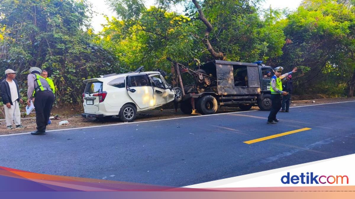 Kecelakaan Maut di Jembrana: Toyota Calya Vs Bus Mesion, Dua Guru Asal Banyuwangi Tewas di TKP