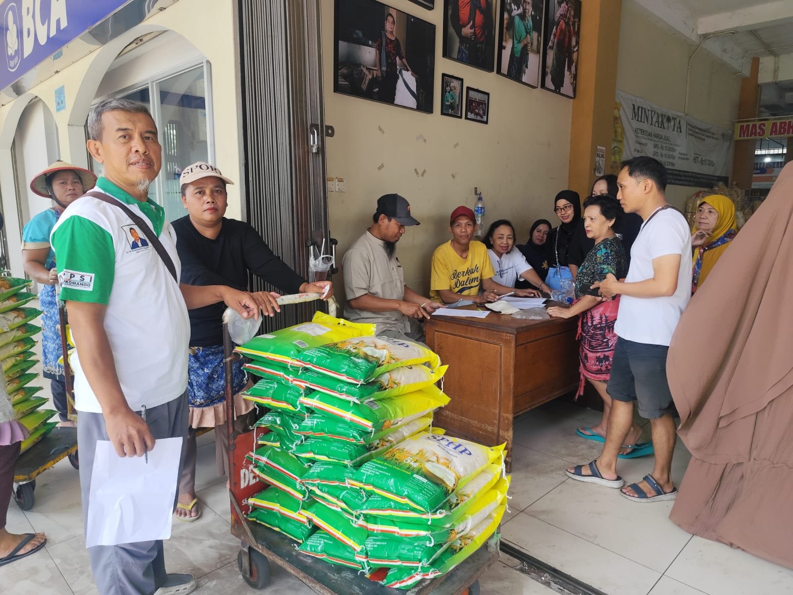 Kuota Beras SPHP di Solo Naik Drastis, Pedagang Pasar Legi Kini Bisa Tebus Hingga 100 Sak