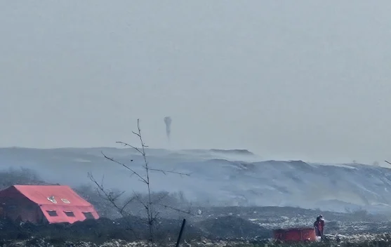 Kebakaran TPA Jatiwaringin Tangerang Masuk Hari Kedelapan, WALHI Sebut Lindi Beracun Ancam Air Bersih Warga