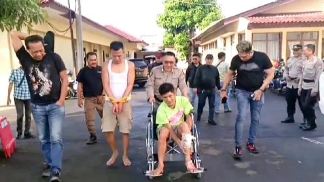 Ditangkap Setelah Buron Sebulan, Eksekutor Curanmor Bersenpi di Bandar Lampung Terpaksa Ditembak