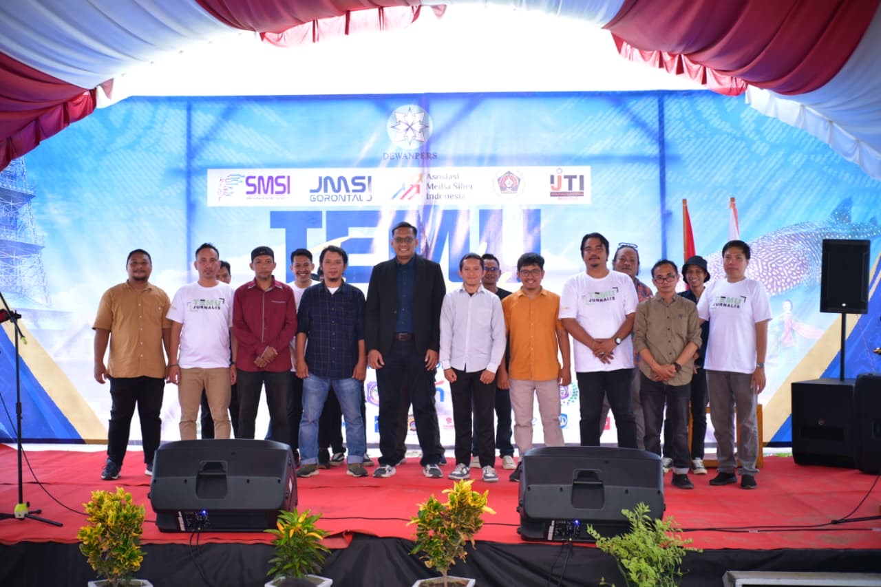 Pengurus AMSI Gorontalo Periode 2026-2030 Resmi Dilantik di Tengah Temu Jurnalis, Ketua Umum Tekankan Lawan Hoaks