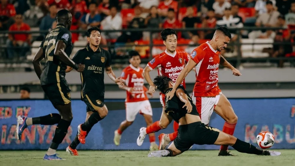 Kalah 1-2 dari Borneo FC di Kandang, Pelatih Johnny Jansen Akui Bali United Belum Stabil dan Tertahan di Papan Tengah